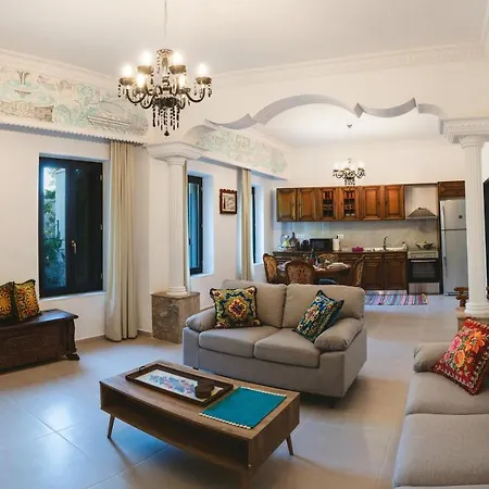 Anemoessa Mansion Apartment *