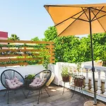 Anemoessa Mansion 아파트